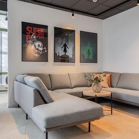 Homex Hotel For Gamers Täby Esterno foto