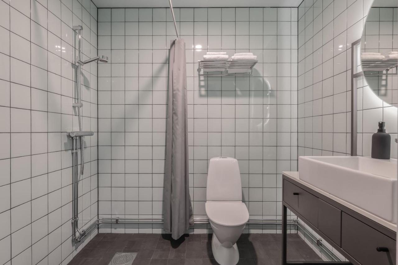 Homex Hotel For Gamers Täby Esterno foto