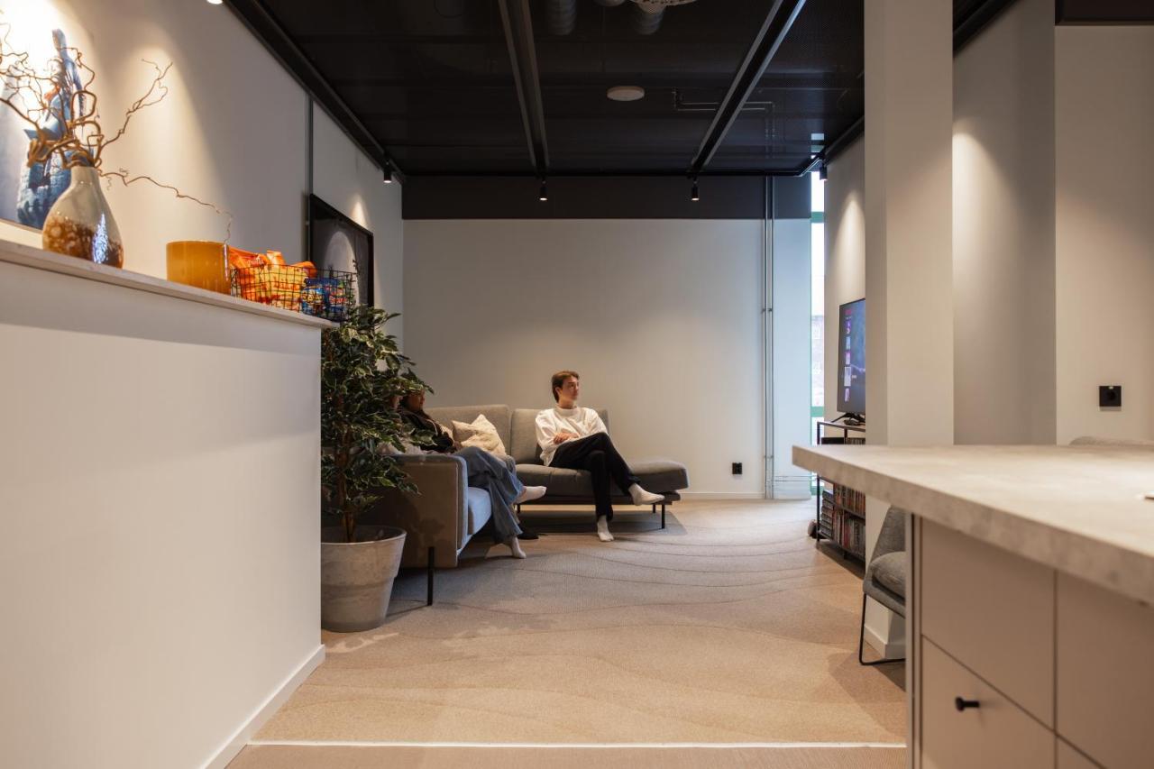 Homex Hotel For Gamers Täby Esterno foto